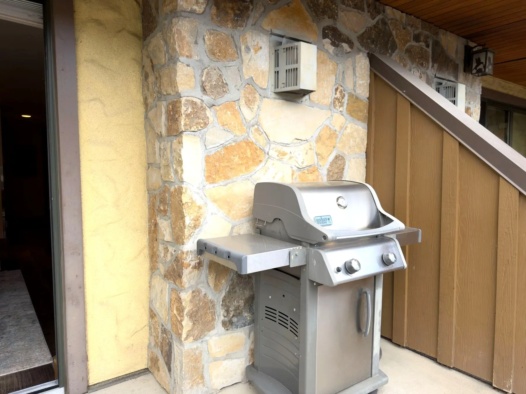 Terrace Weber grill for après-ski cooking